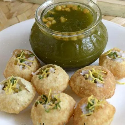 Indian  chaat pani puri|Veera virudhachalamさん