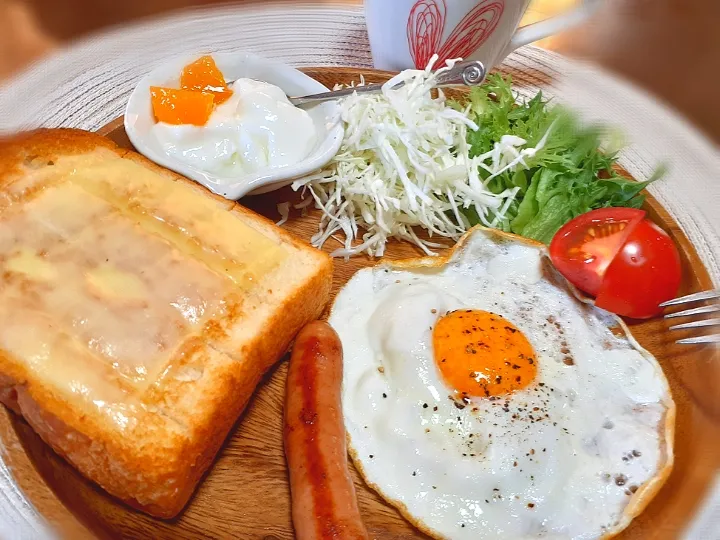 4/24🌞ワンプレート朝食☕🍞|びせんさん