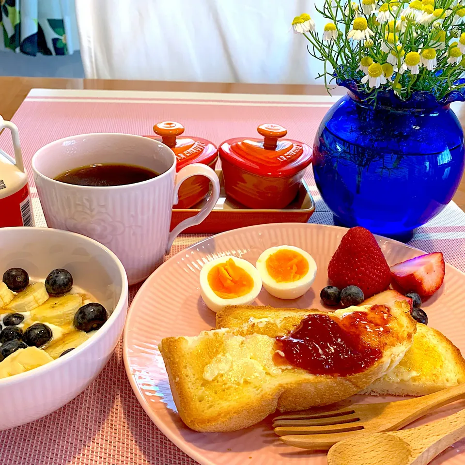 お庭のカモミールとモーニング|あっちゃんさん