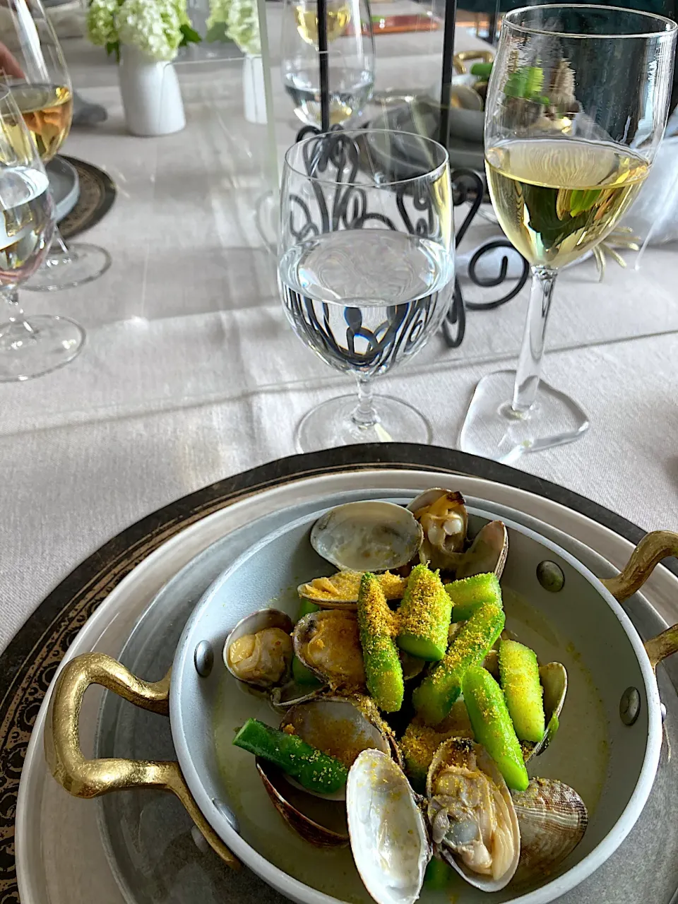 Zuppa di vongole e asparagi con bottarga 💚|aястасияさん