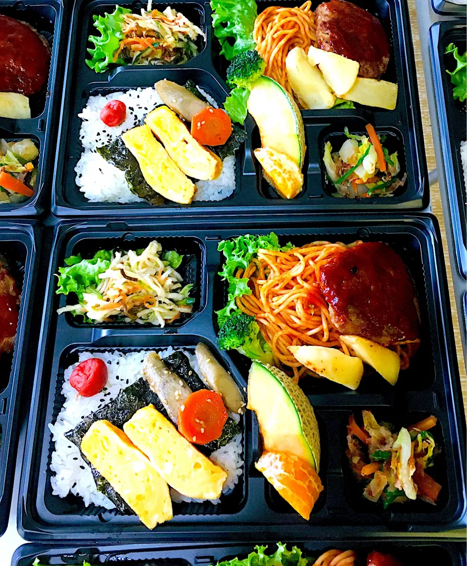 Snapdishの料理写真:ハッピーシャワー弁当🍱🤗若者応援弁当💪💖スパゲティハンバーグ弁当🍱🤗切り干し大根中華サラダ🥗白菜人参あさつきおかか和え🥕卵焼きにきんぴらごぼう💖|HAMI69さん