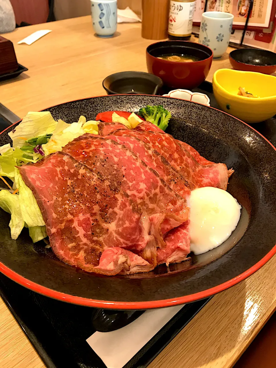 Snapdishの料理写真:サラダローストビーフ丼膳|sayaさん