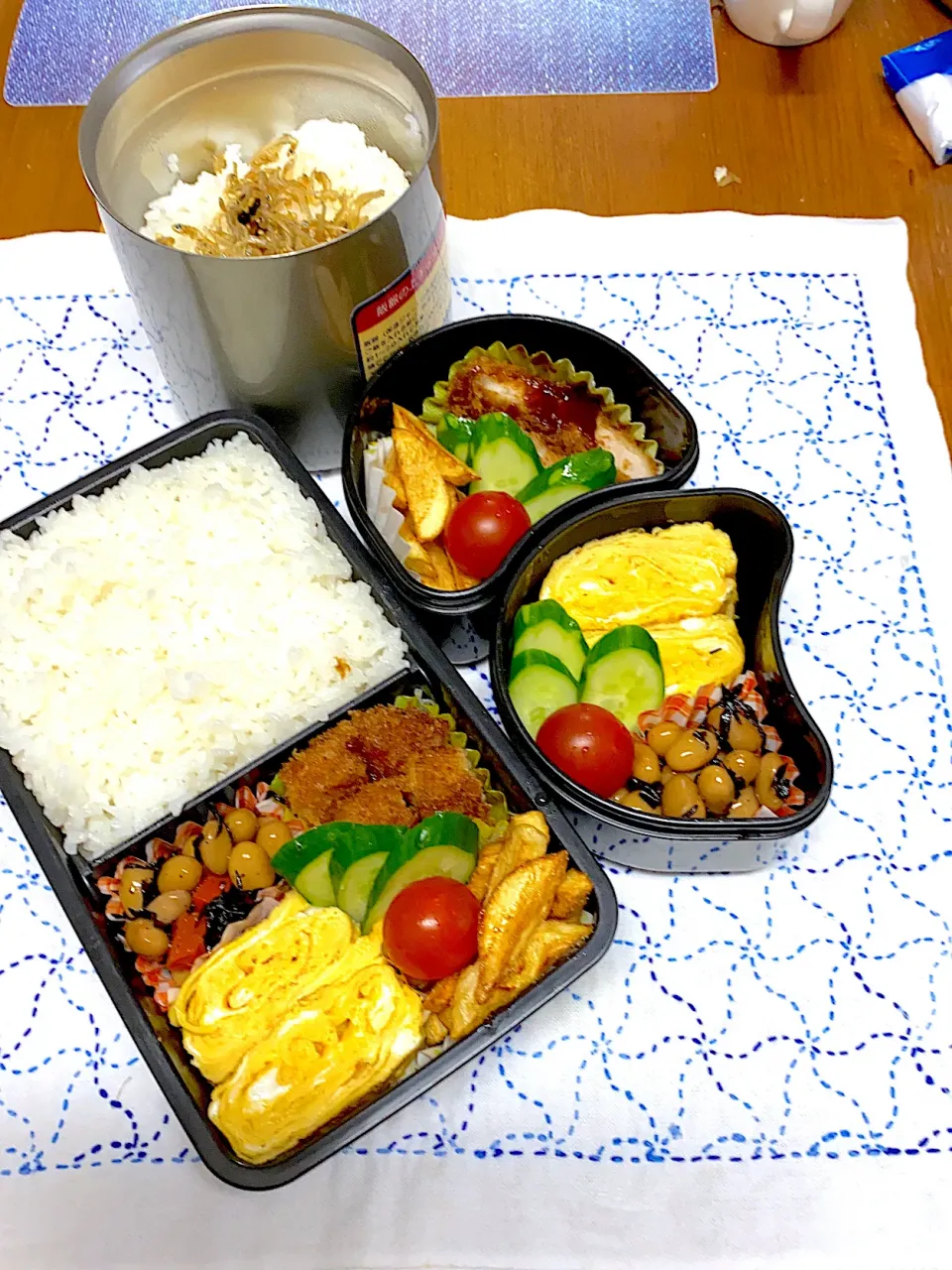 Snapdishの料理写真:4月26日月曜日トンカツ弁当|アッキーさん