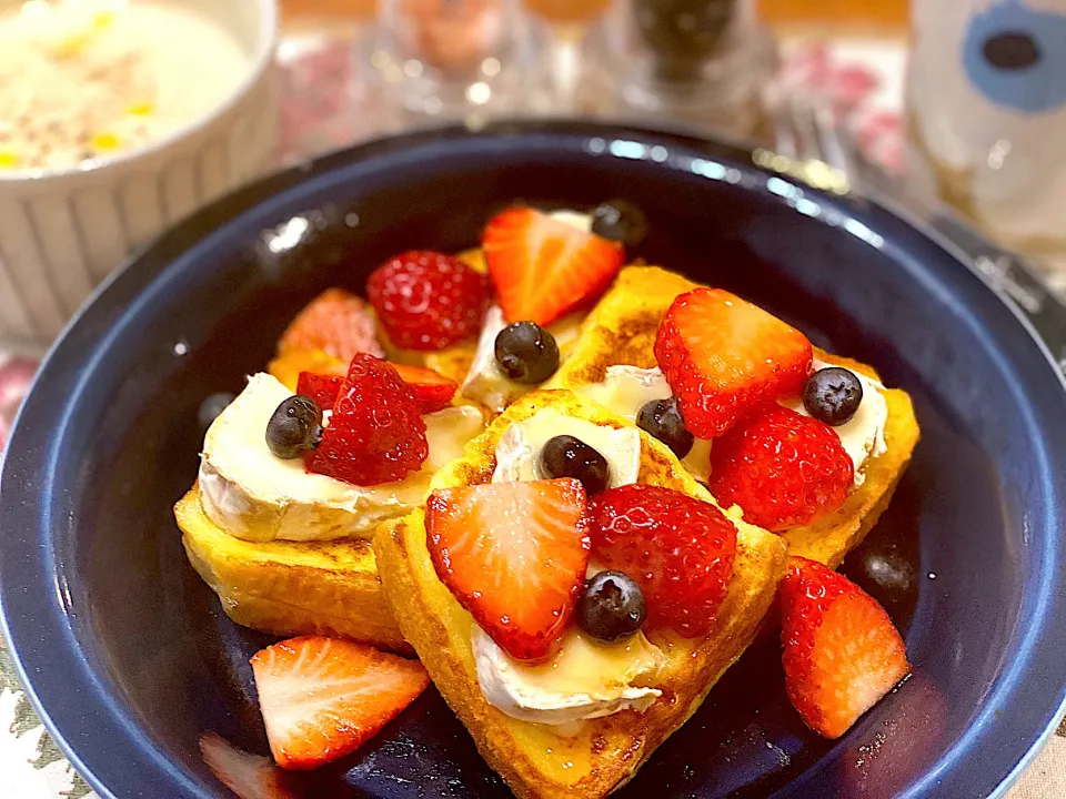 Snapdishの料理写真:朝から気分が上がる☆フレンチトースト🍞|まめすけ。さん