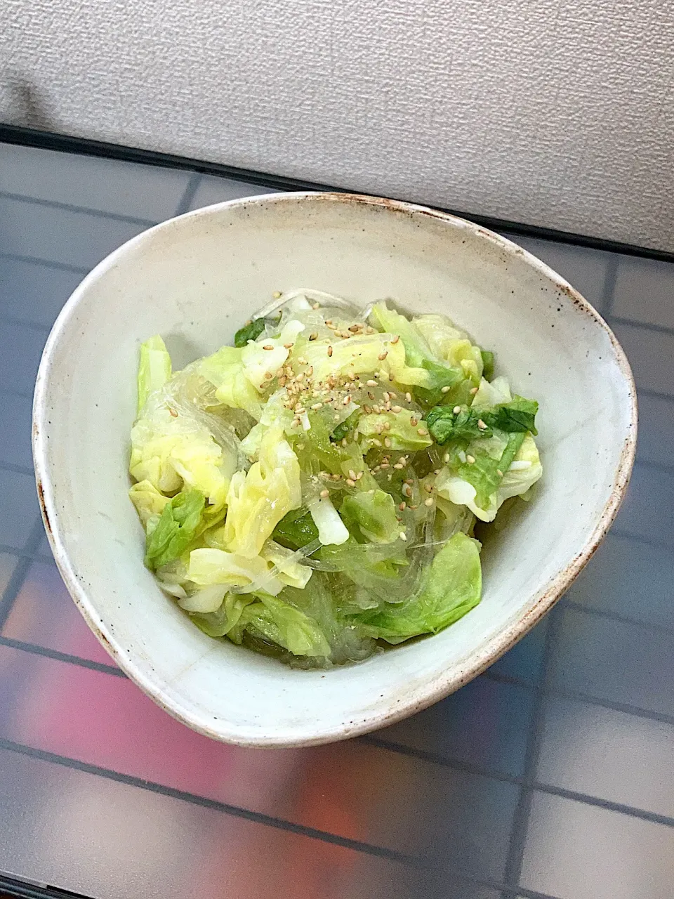 Snapdishの料理写真:春キャベツと春雨の中華炒め|mamarunさん