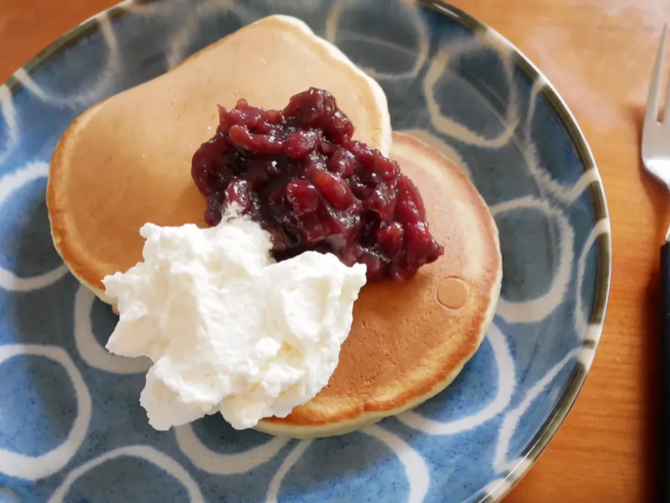 Snapdishの料理写真:パンケーキ餡子ホイップのせ♪|ikukoさん