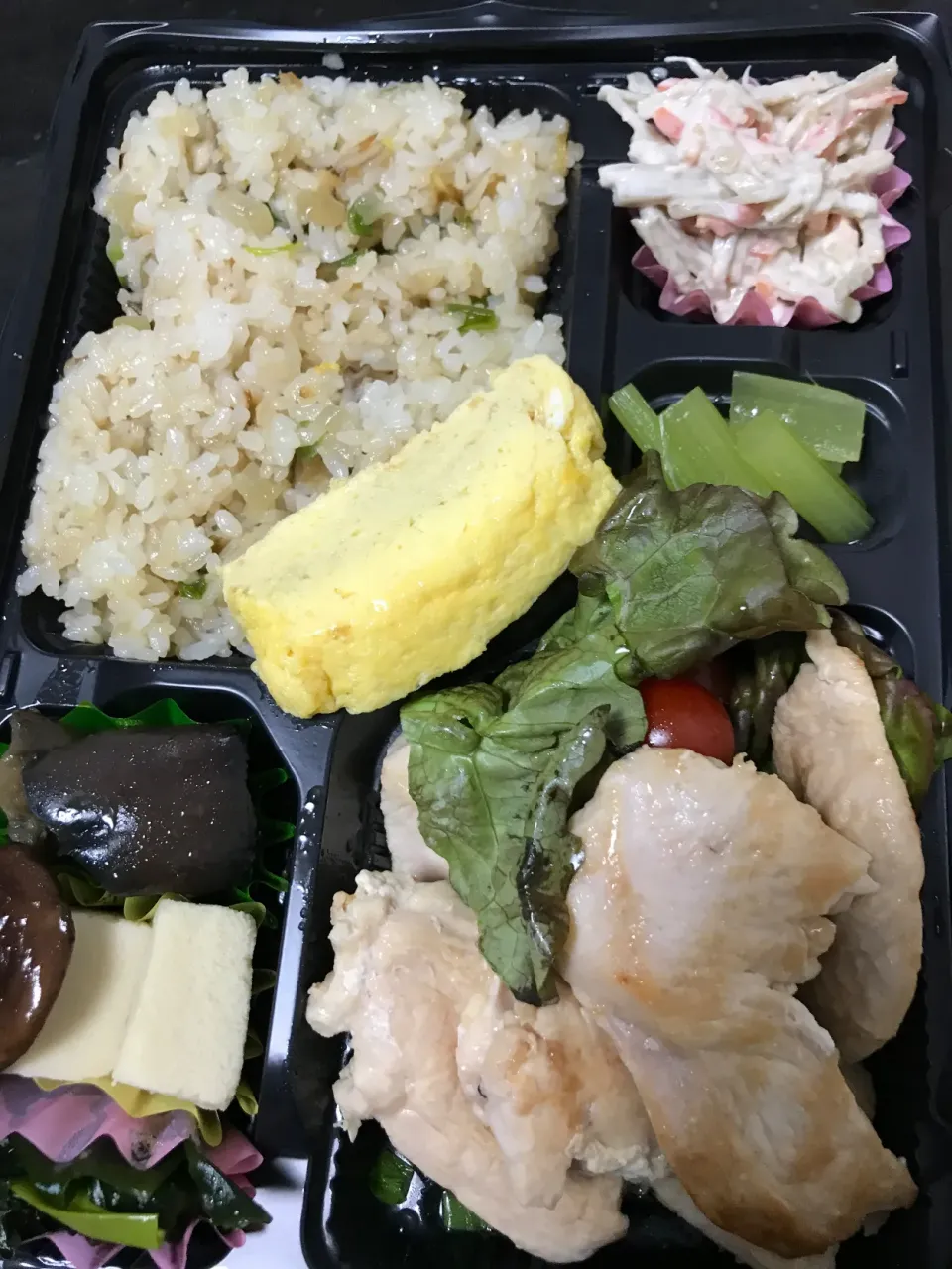 鶏ムネ肉のわさび焼お弁当、白米を炒飯で！|saturnさん