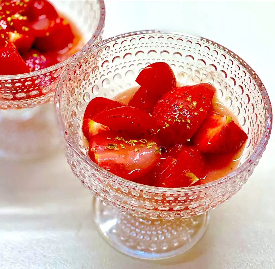 🍅トマトと🍓イチゴのシロップ和え|にゃあ（芸名）さん