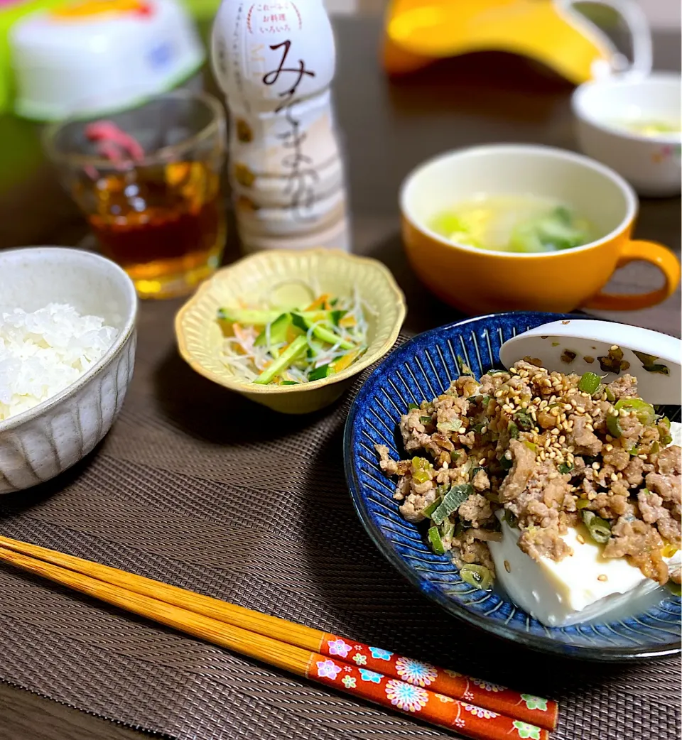 肉味噌のせ絹豆腐　コールスローさらだ|ちぐあささん