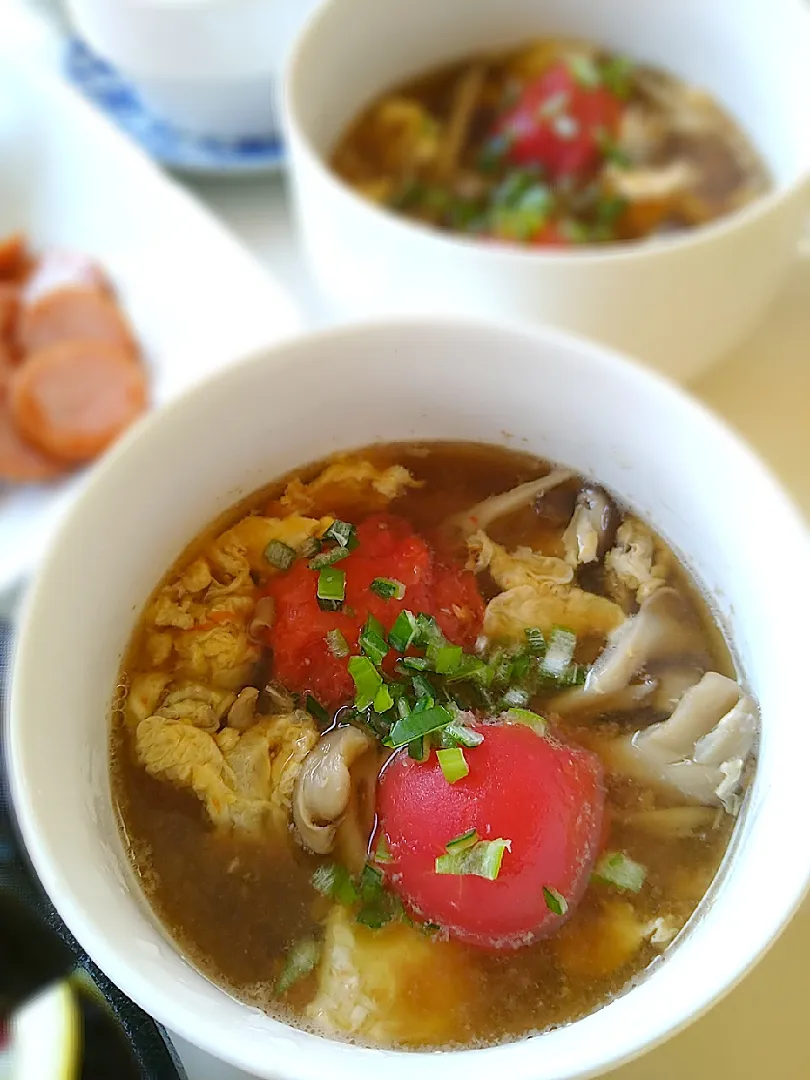 @きなこさんの料理 🔷☀️天日干し🍄キノコとまるご🍅トマトの玉子スープ🐣🔷|まめころさん