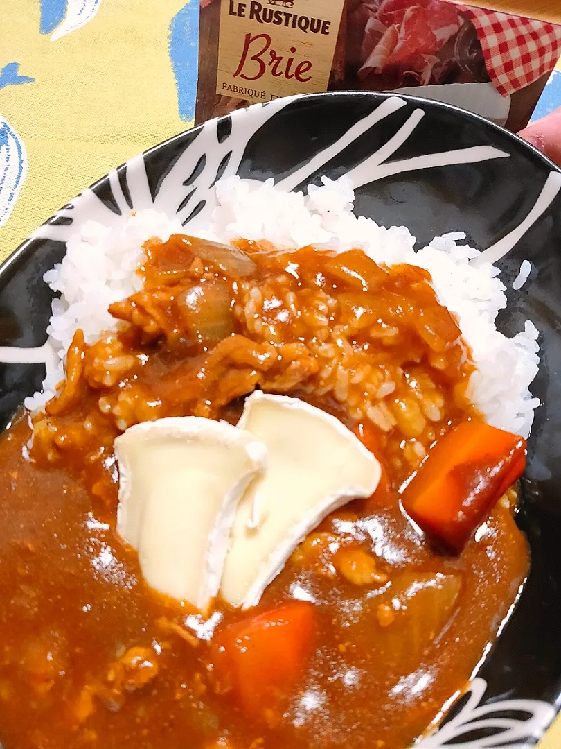 Snapdishの料理写真:カレー with ル・ルスティックブリー|tamakiさん