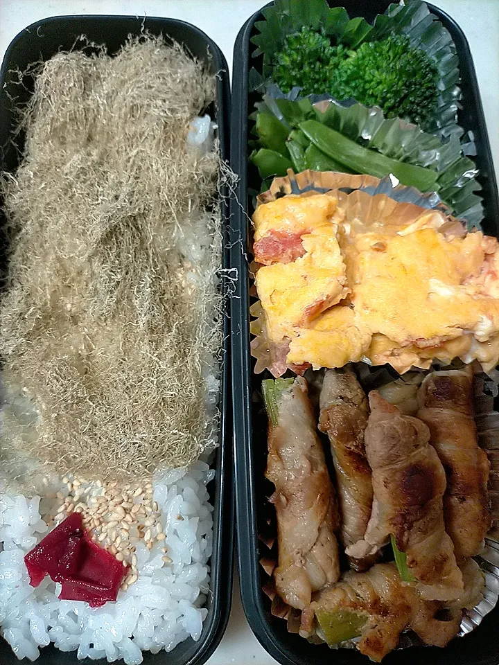 野菜多め弁当
★アスパラ肉巻き
★トマトチーズ入り卵焼き
★ブロッコリ・インゲン蒸し|芽亜里さん