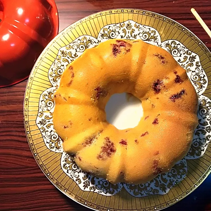 Strawberry Bundt Cake|Torikoshii Turiyoさん