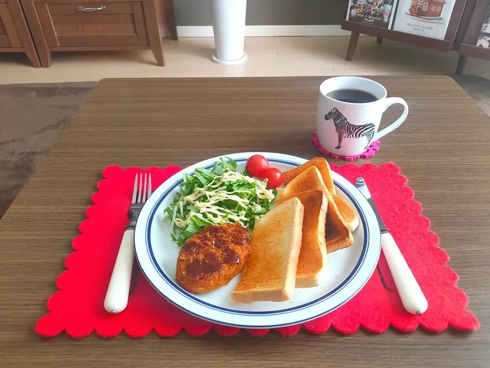 コロッケパン朝食|えっこさん