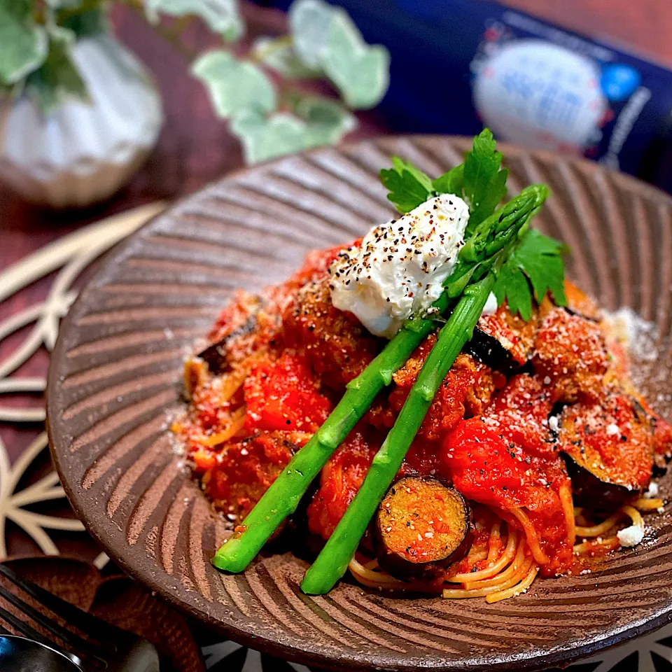 ミートボールとナスのトマトソースパスタ🍅昨日の残り物でリメイク😋|AXさん