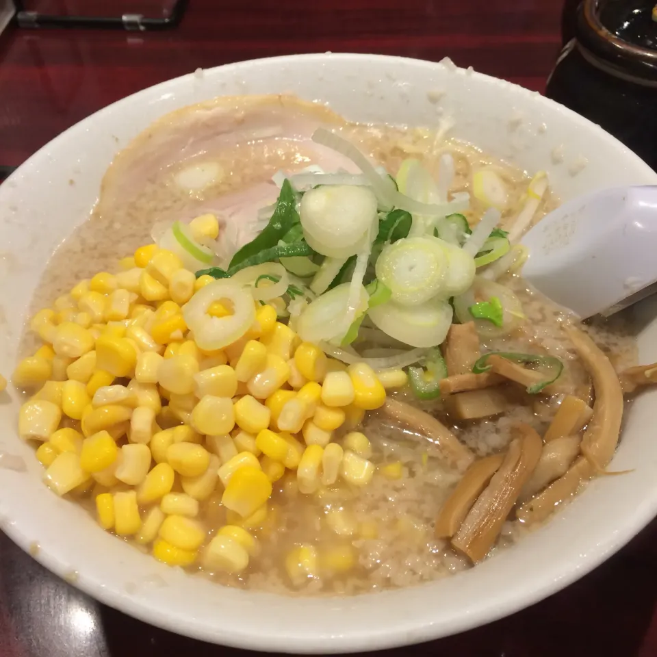 なりたけ🍜醤油コーンラーメン🌽|waiwaiさん