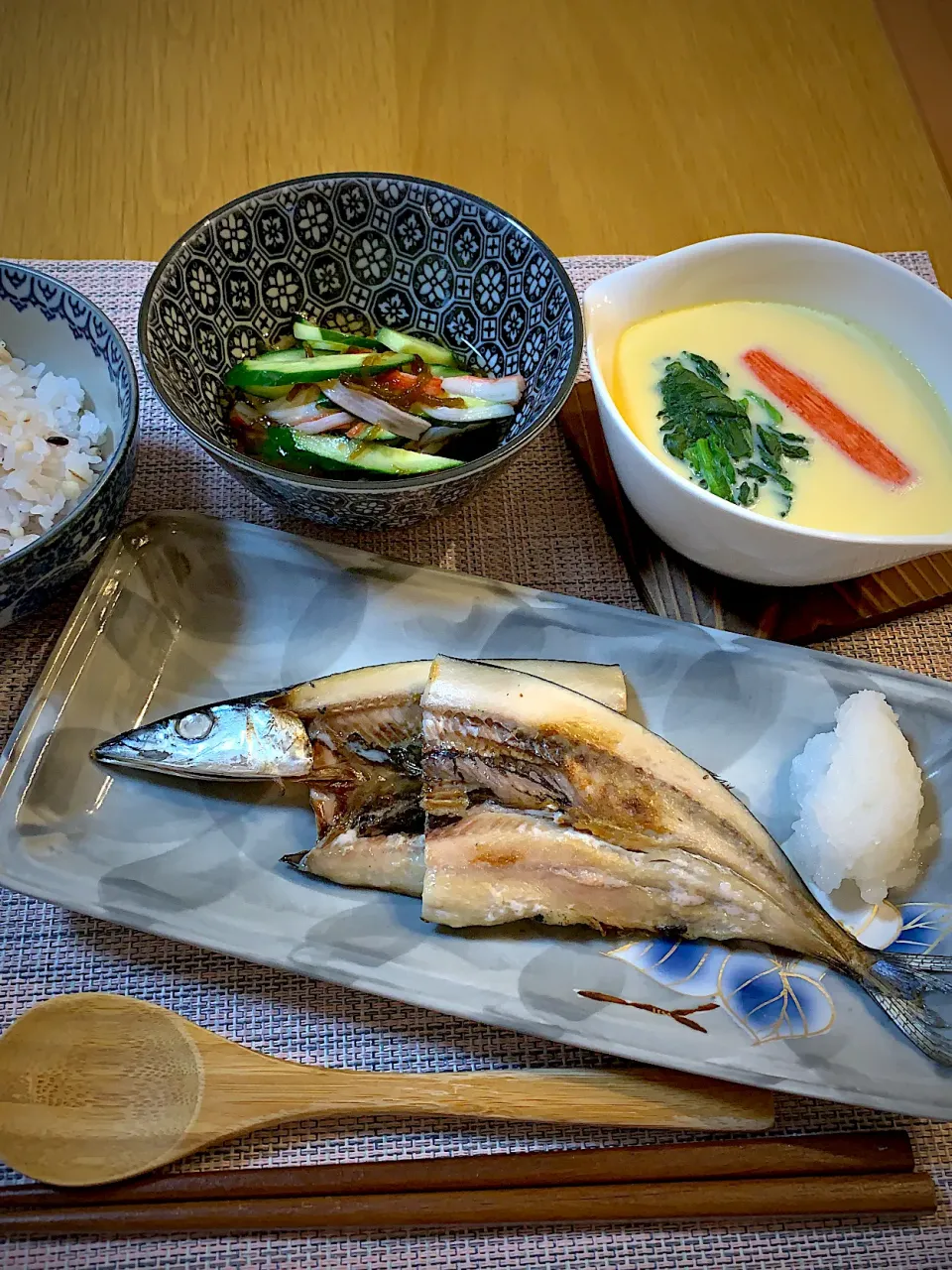 さんまの開きと簡単茶碗蒸しで晩御飯|Mikaさん