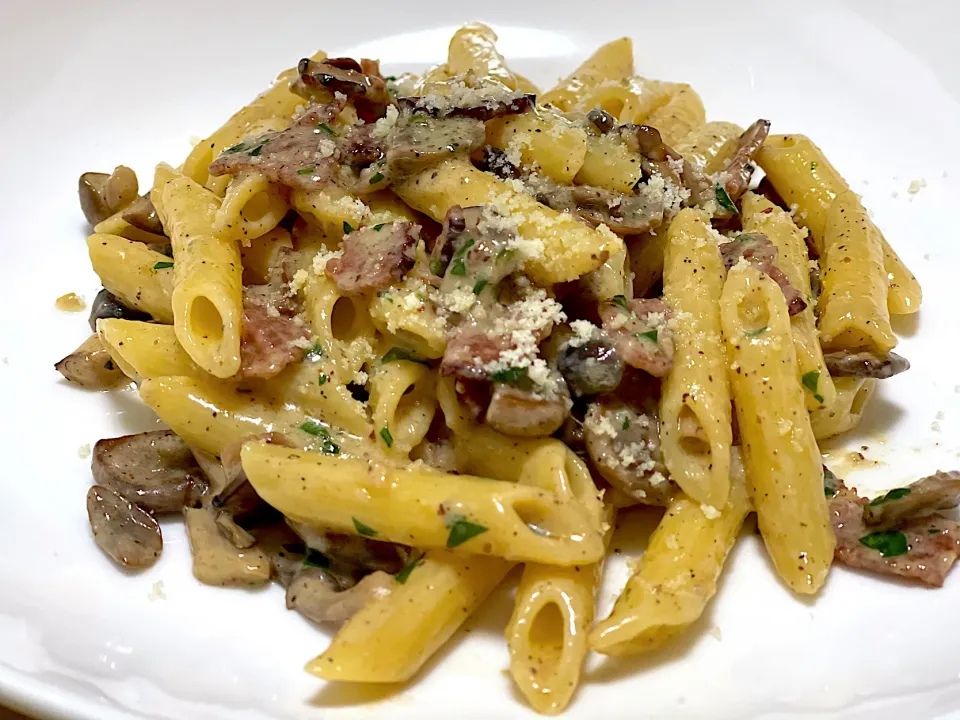 Pene turkey bacon Alfredo|yeni kartikasariさん