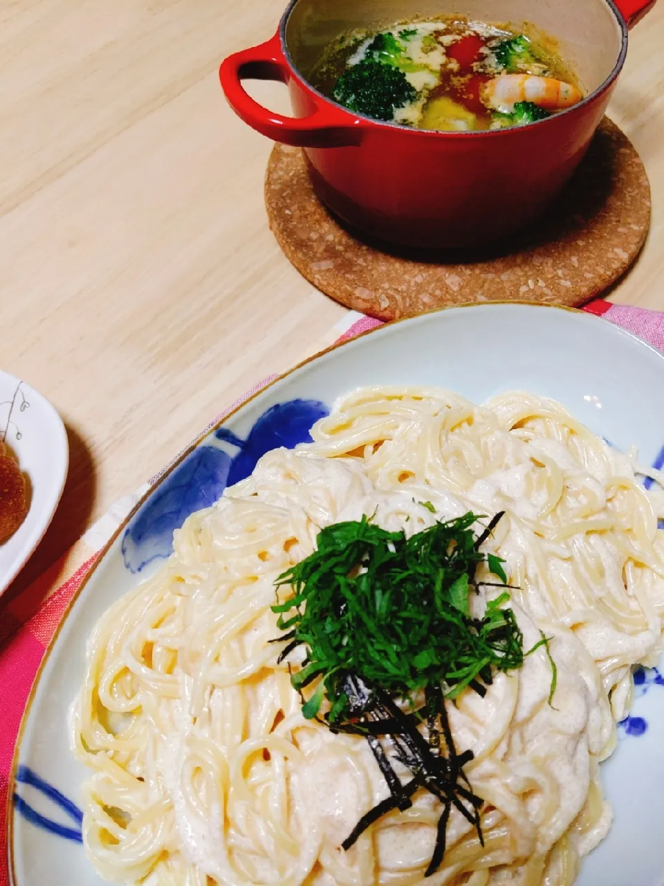 明太クリームパスタとアヒージョ🦐|ゆかさん