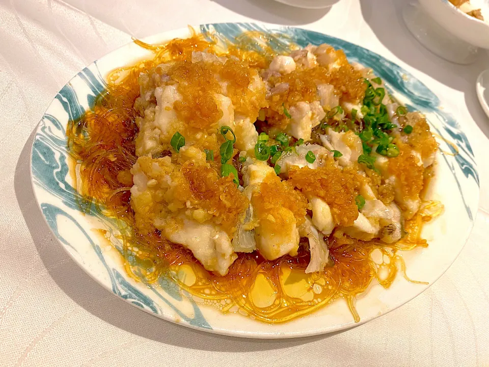 Steamed garoupa with vermicelli and garlic|skyblueさん