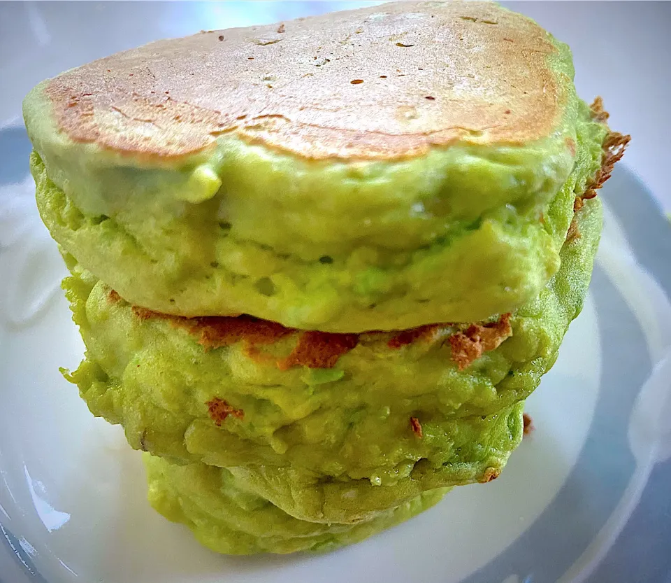 Snapdishの料理写真:アボカド🥑プロテインパンケーキ🥞|みうのすけさん