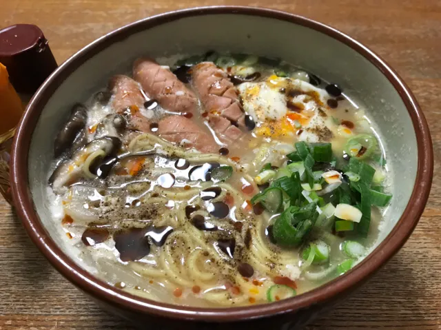 Snapdishの料理写真:NISSINの『これ絶対うまいやつ！』🍜、豚骨醤油味❗️ ≠(￣-(￣)✨|サソリさん