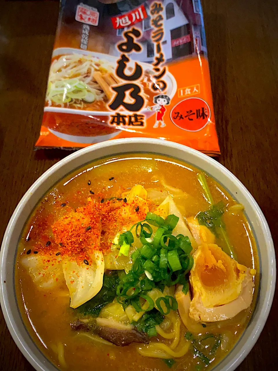 旭川　よし乃の味噌ラーメン🍜　煮卵🥚|ch＊K*∀o(^^*)♪さん