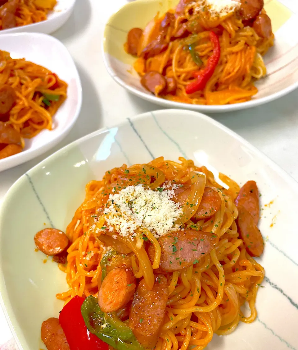 Snapdishの料理写真:焼きそば麺でナポリタン|だまさん