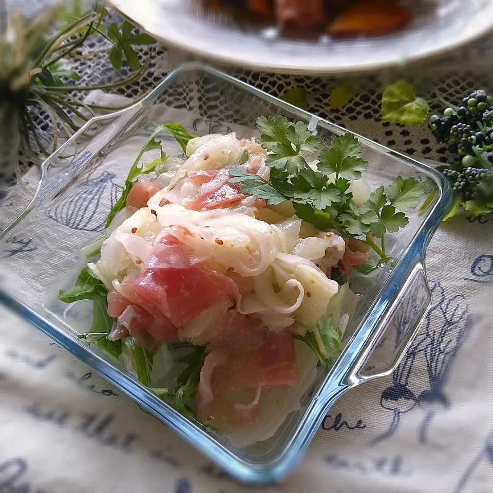 mou mouさんの料理 生ハムと玉ねぎいっぱいのマリネ♬|とまと🍅さん