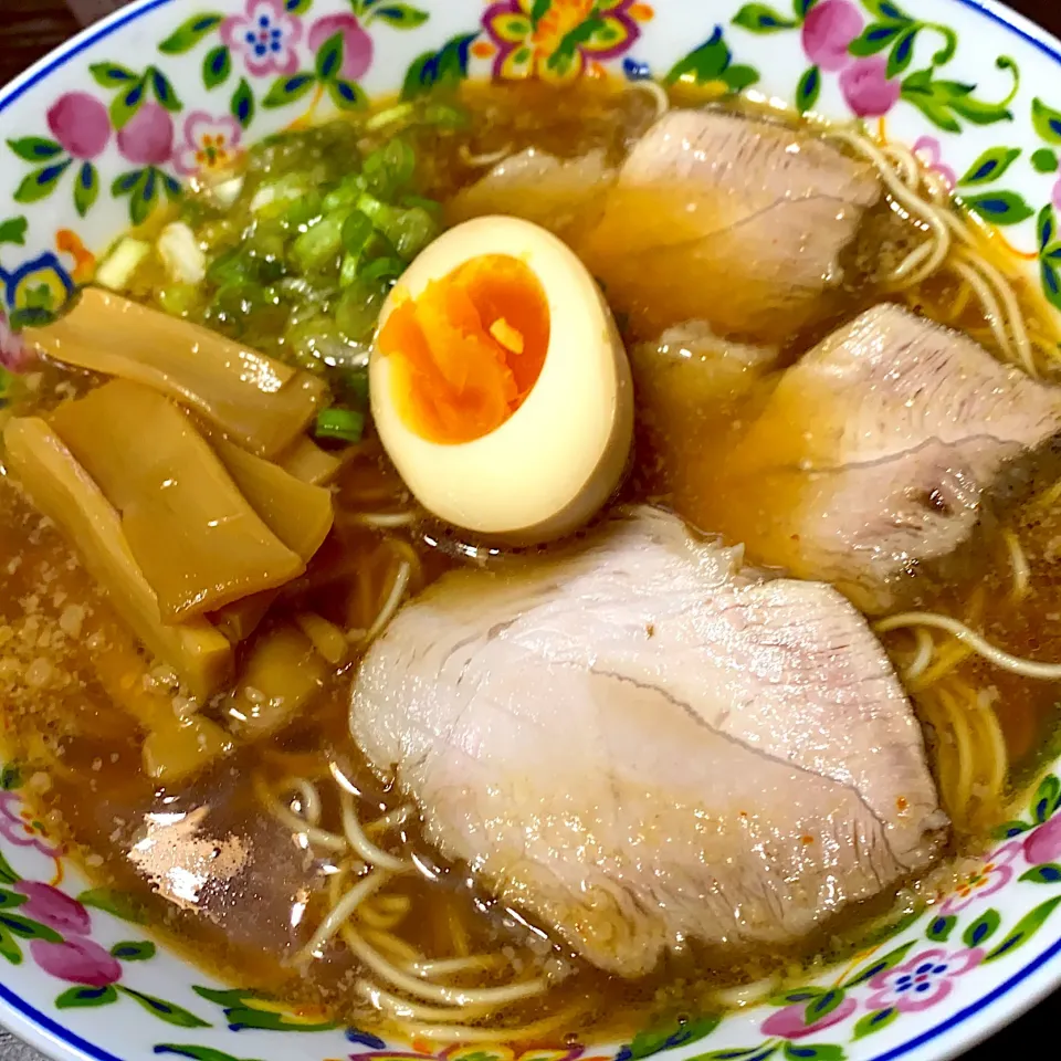 おうちラーメン🏠　自家製チャーシューの来来亭ラーメン|minaさん