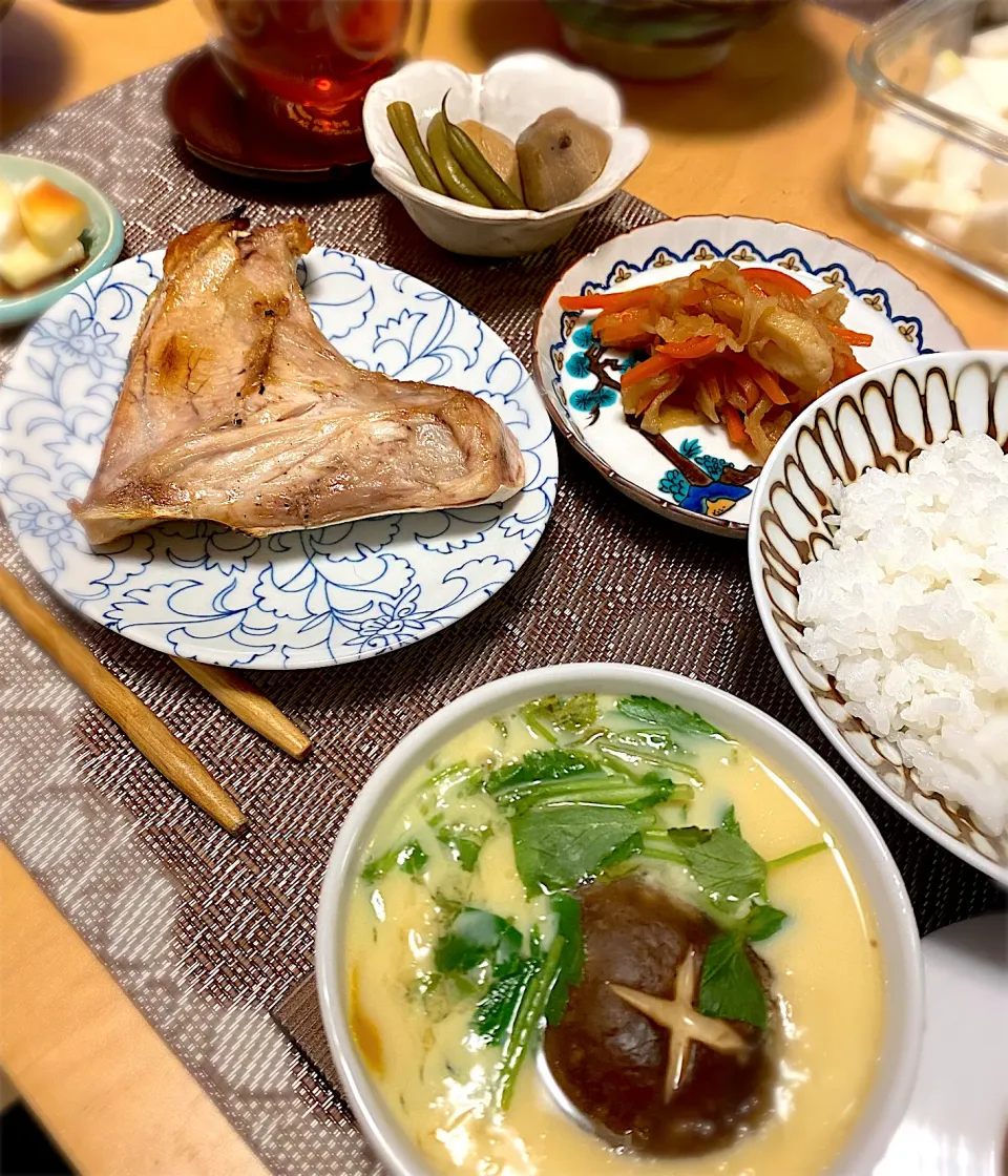 ぶりかま　茶碗蒸し　切り干し大根　里芋の煮物|エトフさん