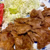 Snapdishの料理写真:豚の生姜焼き|mariさん