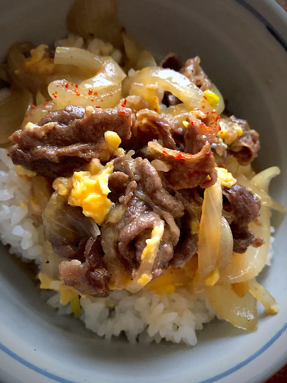 Snapdishの料理写真:お砂糖代わりにマシュマロで牛卵とじ丼😊|Tina Tomoko😋さん