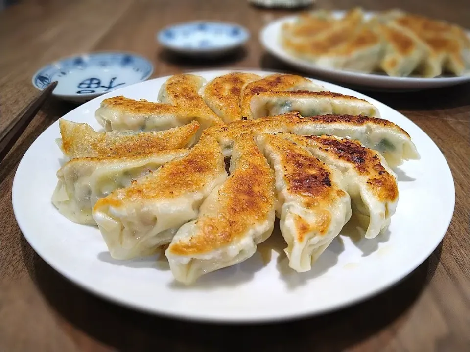 焼き餃子|古尾谷りかこさん