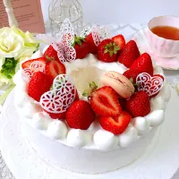 Snapdishの料理写真:苺のシフォンケーキです(∩´∀`∩)💕あまおう使用です🍓