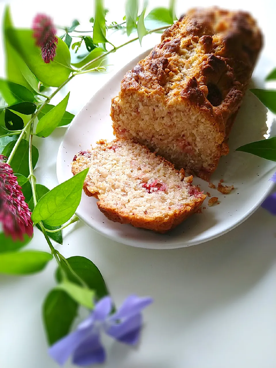 まめころさんの料理 まめころさんの料理 いちごジャムパウンドケーキ🍓セミドライいちご入り❣️|まめころさん