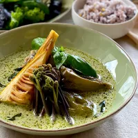 Snapdishの料理写真:🌿Green,Green🌿 🌿ハーブたっぷりグリーンカレー🍚with 15種の雑穀土鍋ご飯