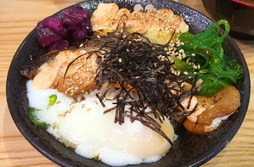 Snapdishの料理写真:Salmon Don ♡ Tamago ♡ Onsen Egg 😋💋😘
1st May Brunch 🥳🈵️💯💝💋💋💋💋💋💋💋|🌷lynnlicious🌷さん