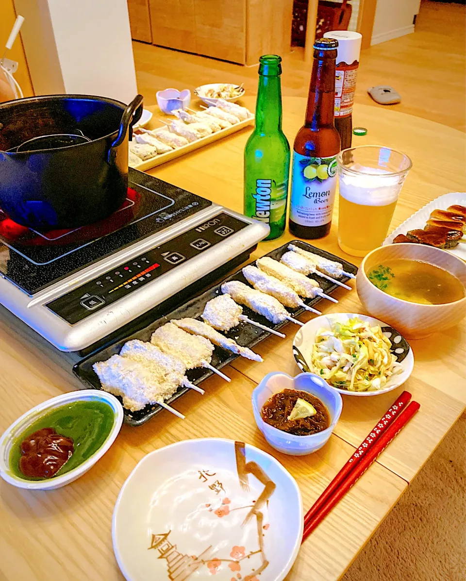 今日の夕食　串揚げ　ささみとレタスと茗荷の和え物　もずく酢　たけのこととろろ昆布のお澄まし　生麩田楽　とろける抹茶くずもち|ふわ猫はなちゃんさん