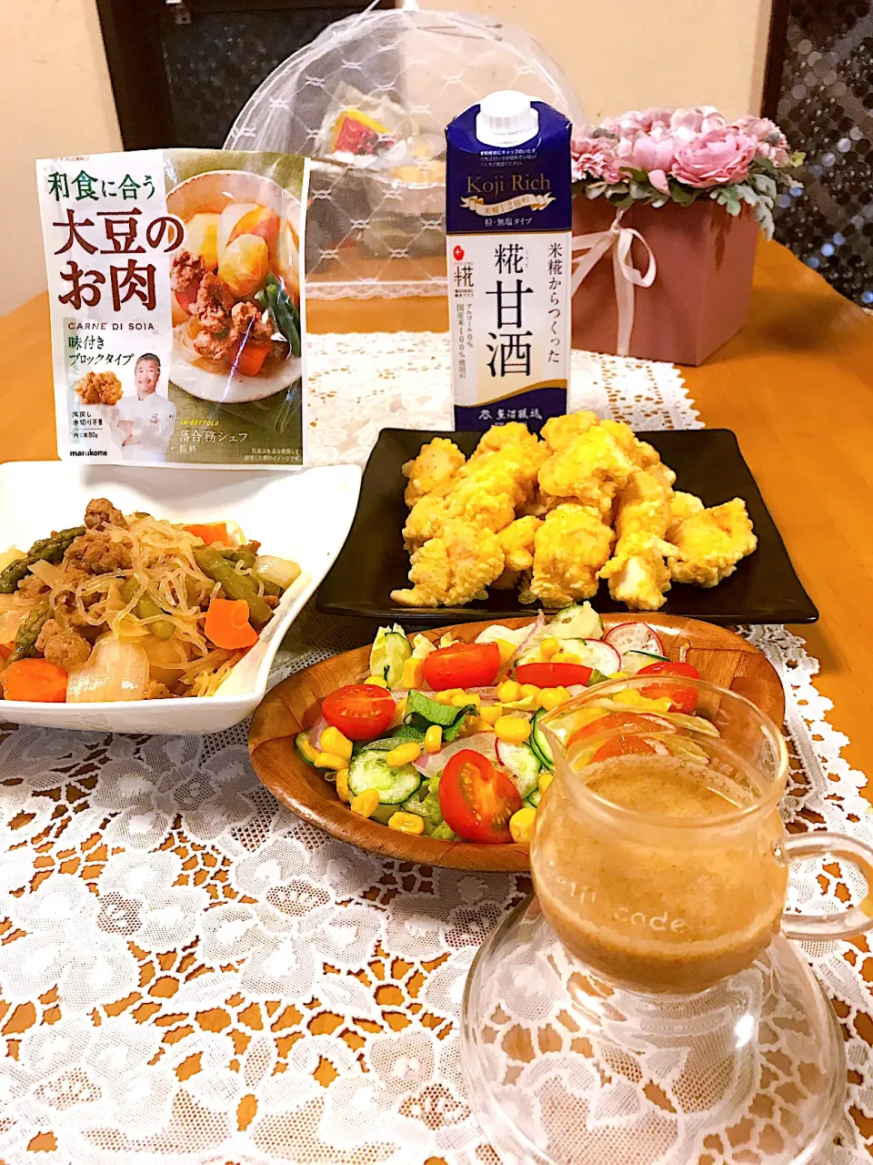 Snapdishの料理写真:今夜の夕飯♡ギルトフリー料理♡大豆のお肉de肉じゃが♡糀甘酒deササミの鳥天と、糀甘酒deゴマだれドレッシング♡令和3年5月1日土曜日♡|♡Fille√chie♡さん