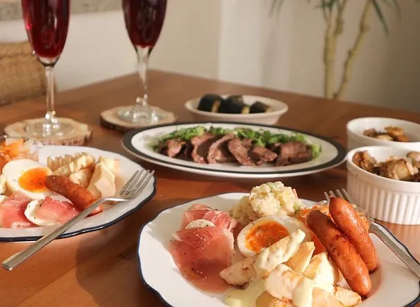 ワイン片手におうち飲み🍷|mikiteeee52さん