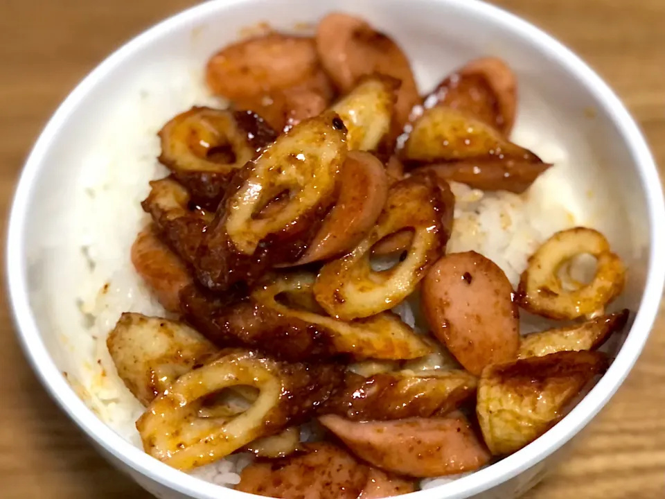 ☆魚二ソとちくわのコチュマヨ炒め丼|まぁたんさん