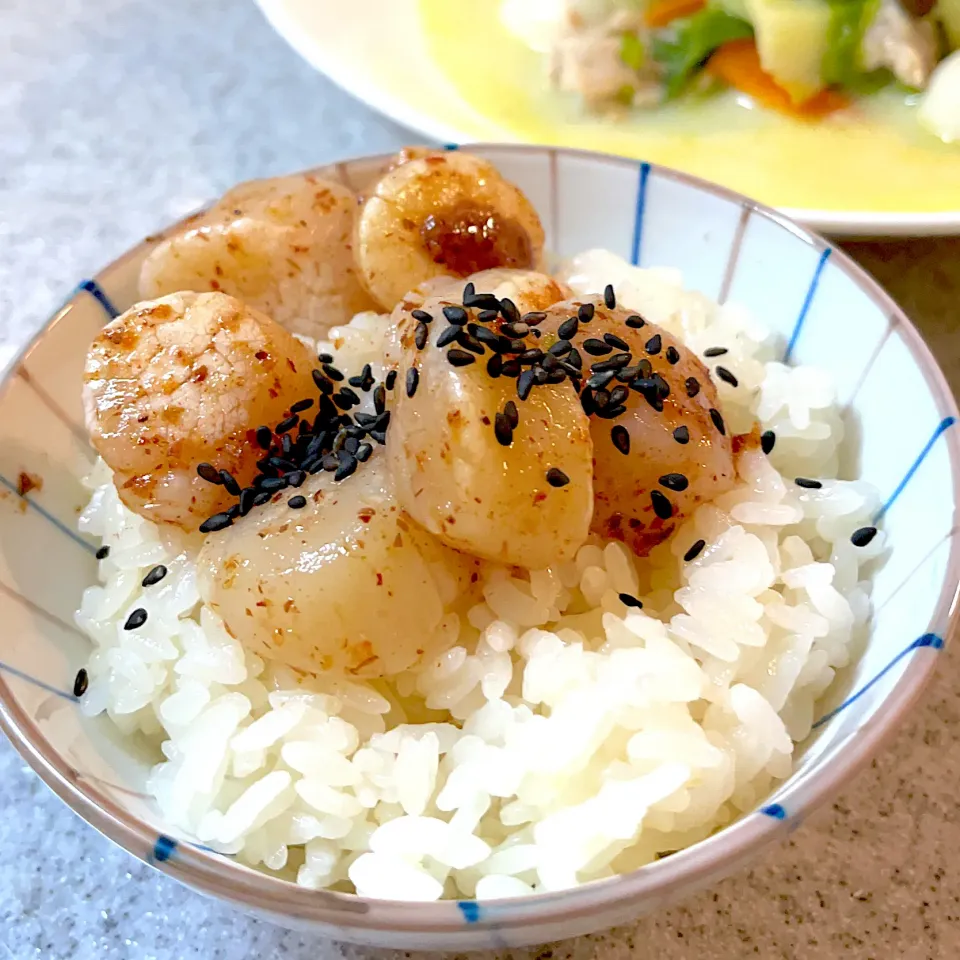 茅乃舎の出汁で帆立丼|keroさん