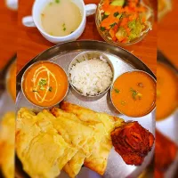 インドカレー🍛チキンとかぼちゃ･マトンカレー･チーズナン|vanillaさん