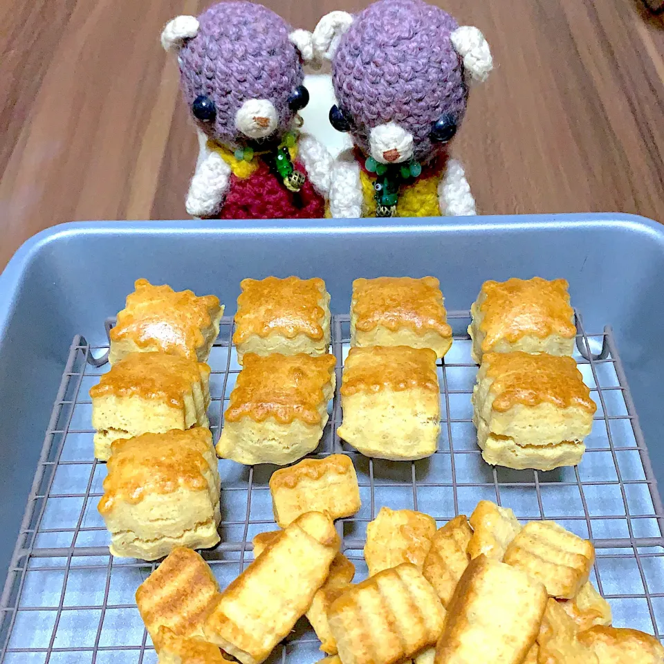 端っこのが好きかもパンビスケット焼き上がり( ・∇・)|chagashiさん