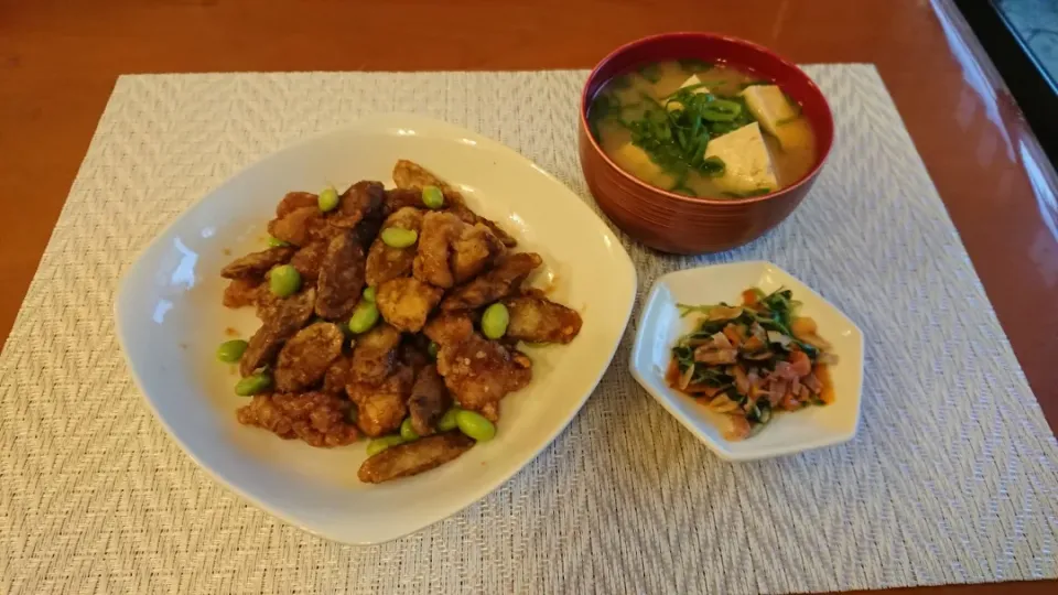 ☆チキンチキンゴボウ
☆豆苗 ベーコンのガーリック炒め
☆豆腐の味噌汁|chikakoさん