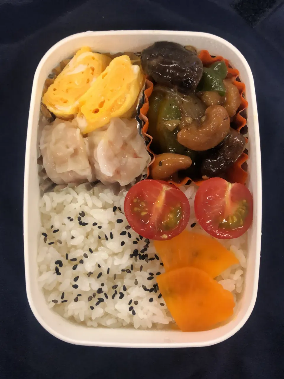 鶏肉のカシューナッツ炒め弁当【めし】|超絶トルーマン石6さん