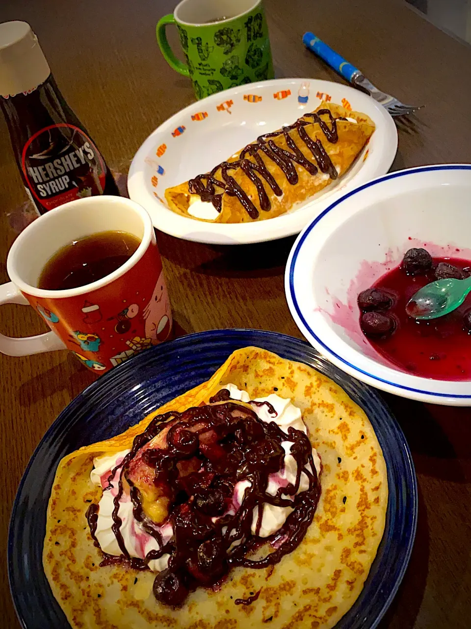 Snapdishの料理写真:バナナブルーベリークリームクレープ🍌🫐　チョコソース　コーヒー☕️|ch＊K*∀o(^^*)♪さん