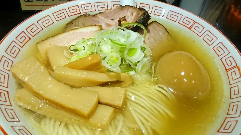 【5/5までの限定麺】
中華そば しながわ
朝ラー 佐藤養悦本舗プレゼンツ
稲庭中華そばver（600円）
＋特製（叉焼/メンマ/味玉、250円）
＠要町5分
（赤羽から自転車で37分）
21094|大脇さん