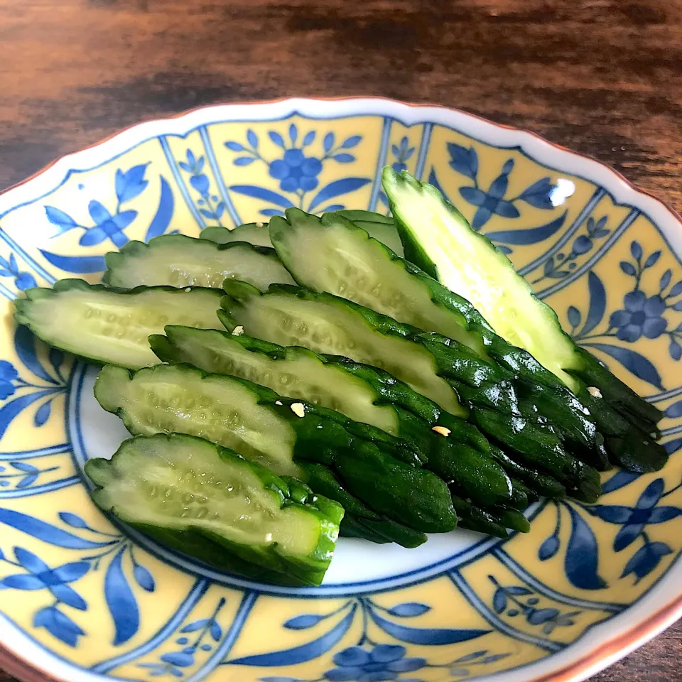 きゅうりの味噌漬け🥒|ヨッチャンさん